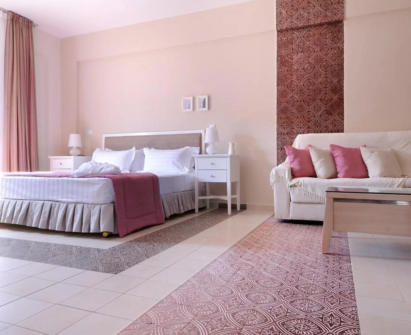 Krotiri Resort Akti Salonikiou 酒店